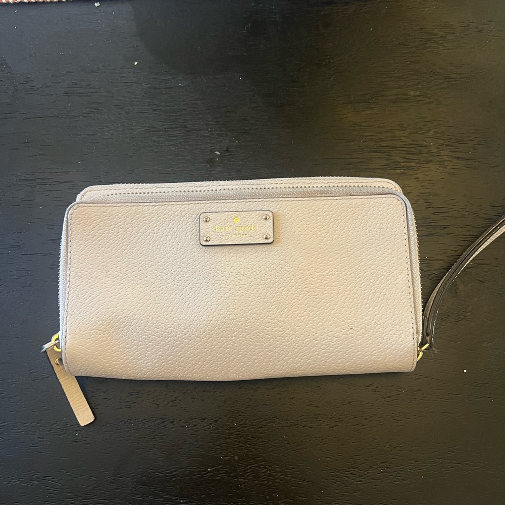 💜Authentic Kate Spade wallet - Picture 3 of 7